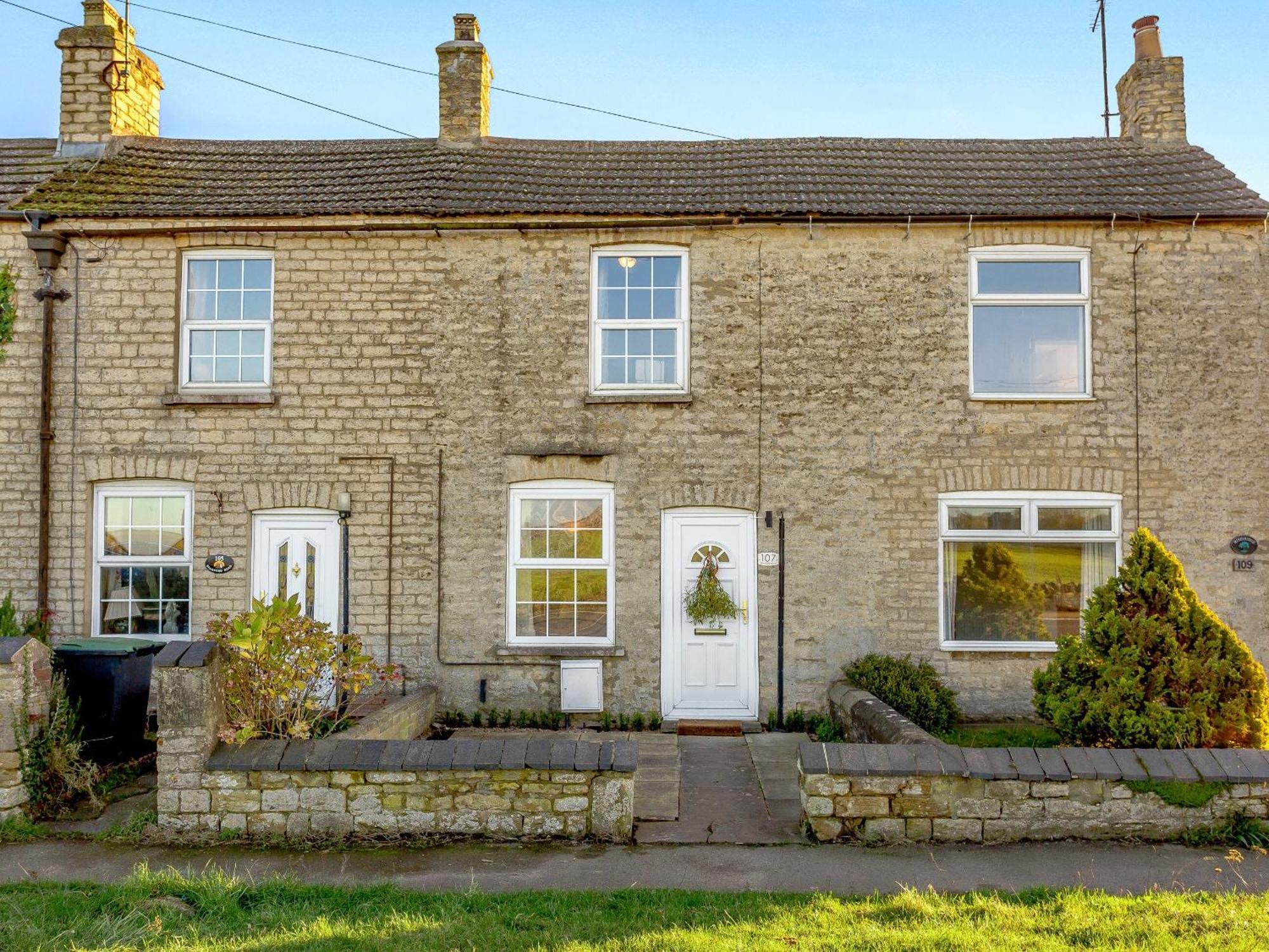 Red Kite Cottage Easton on the Hill ภายนอก รูปภาพ